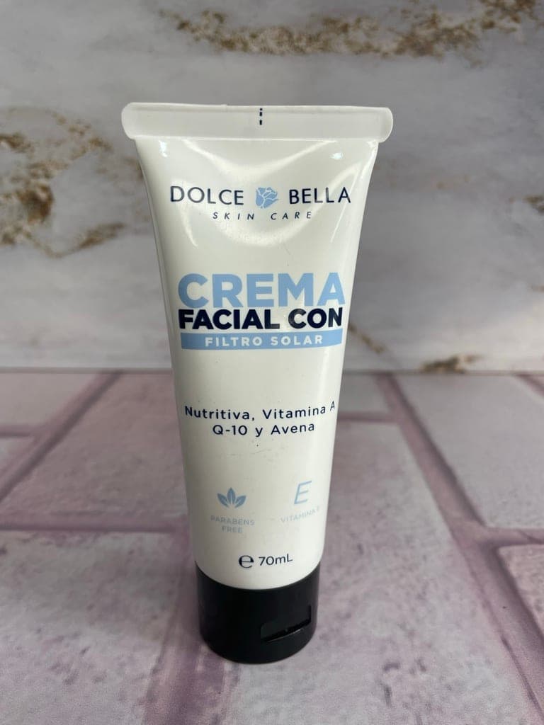 CREMA FACIAL CON FILTRO SOLAR DB